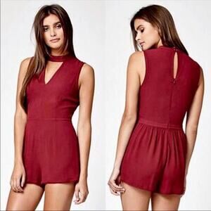 NWT Kendall & Kylie burgundy choker cut out sleeveless plunge romper XS